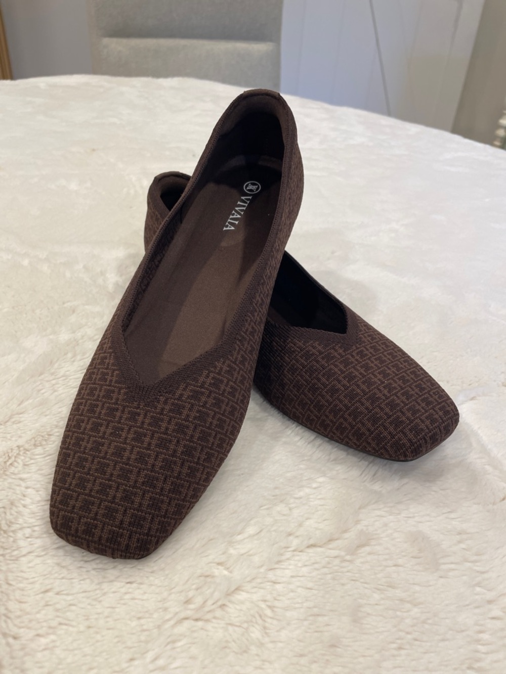 VIVAIA Brown Patterned Square-Toe Knit Flats